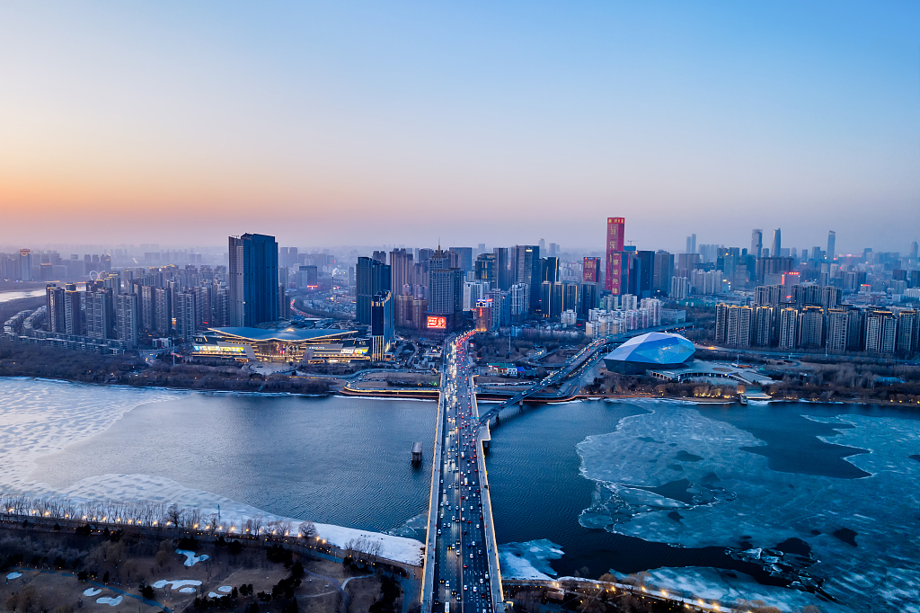 梦想之翼在辽宁蓝天翱翔