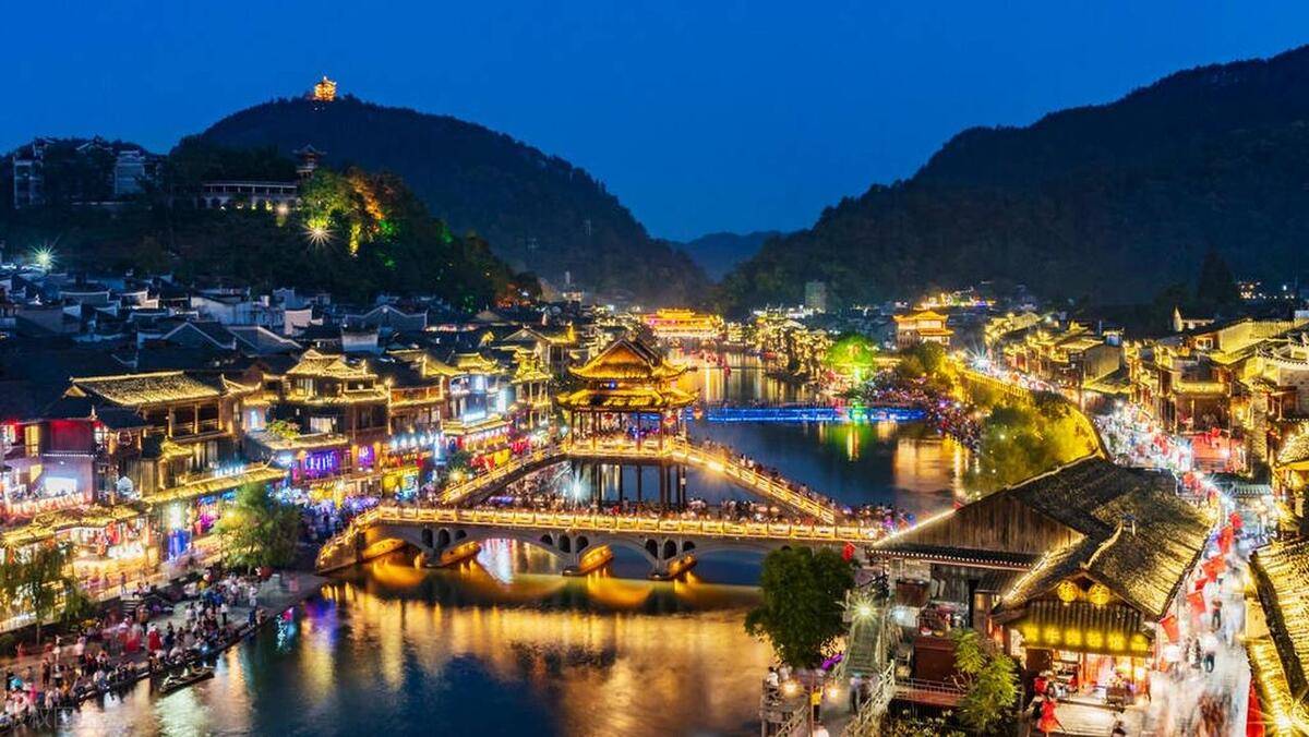 湖南秘境探幽，解锁五彩斑斓的神秘湖南