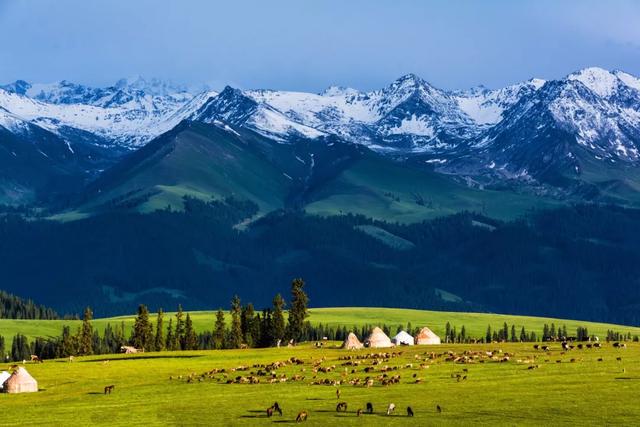 新疆,壮美多彩大地的探秘之旅